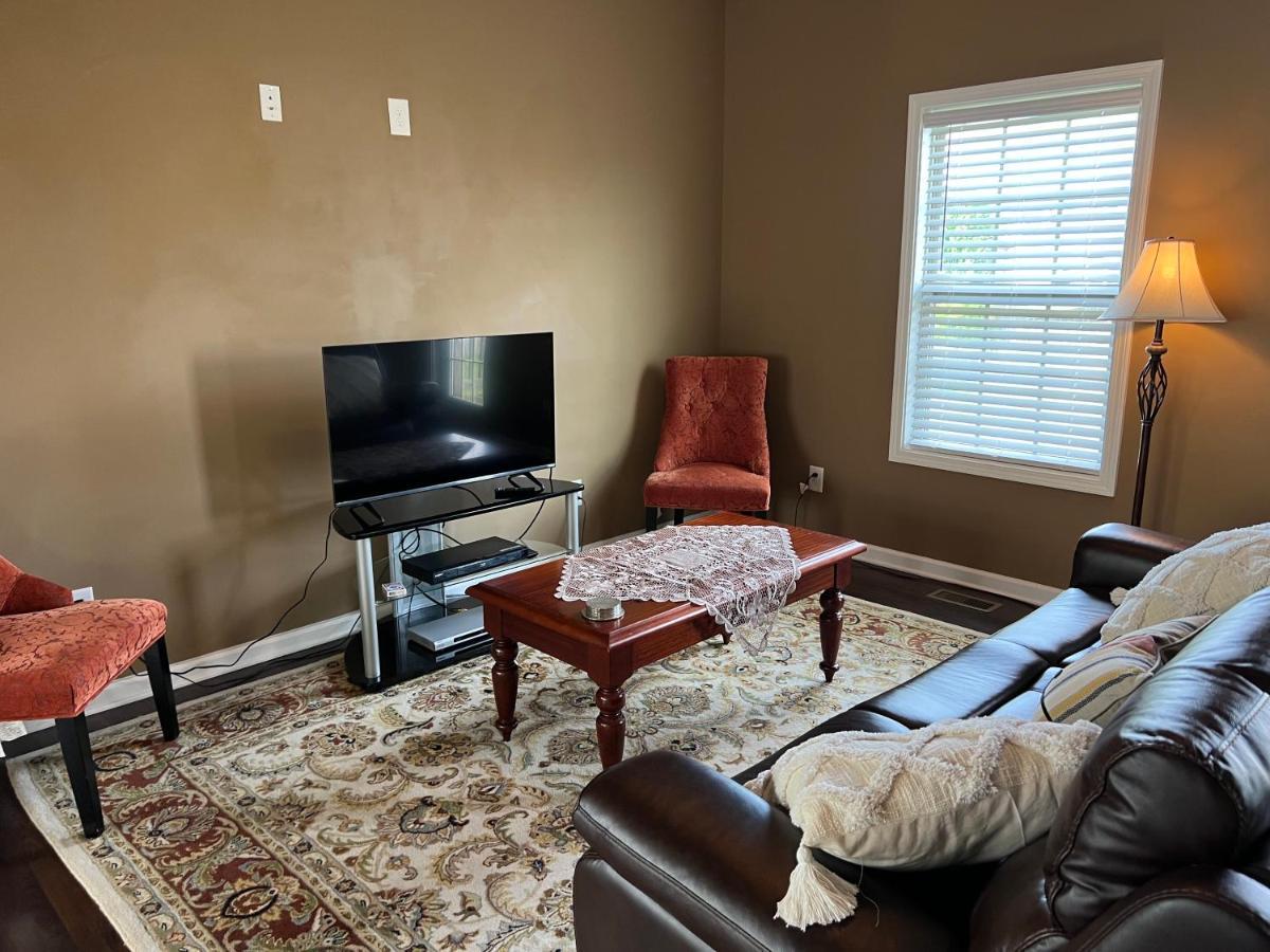 Five Stars Luxury Home Clarksville Exteriör bild