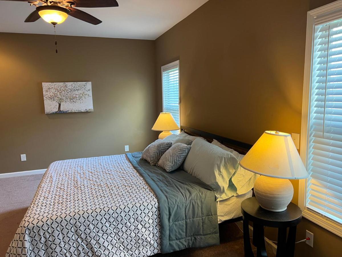 Five Stars Luxury Home Clarksville Exteriör bild